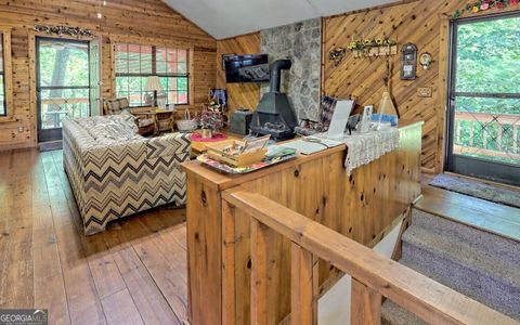 A home in Hiawassee