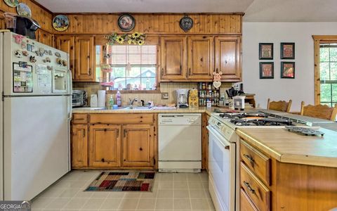 A home in Hiawassee