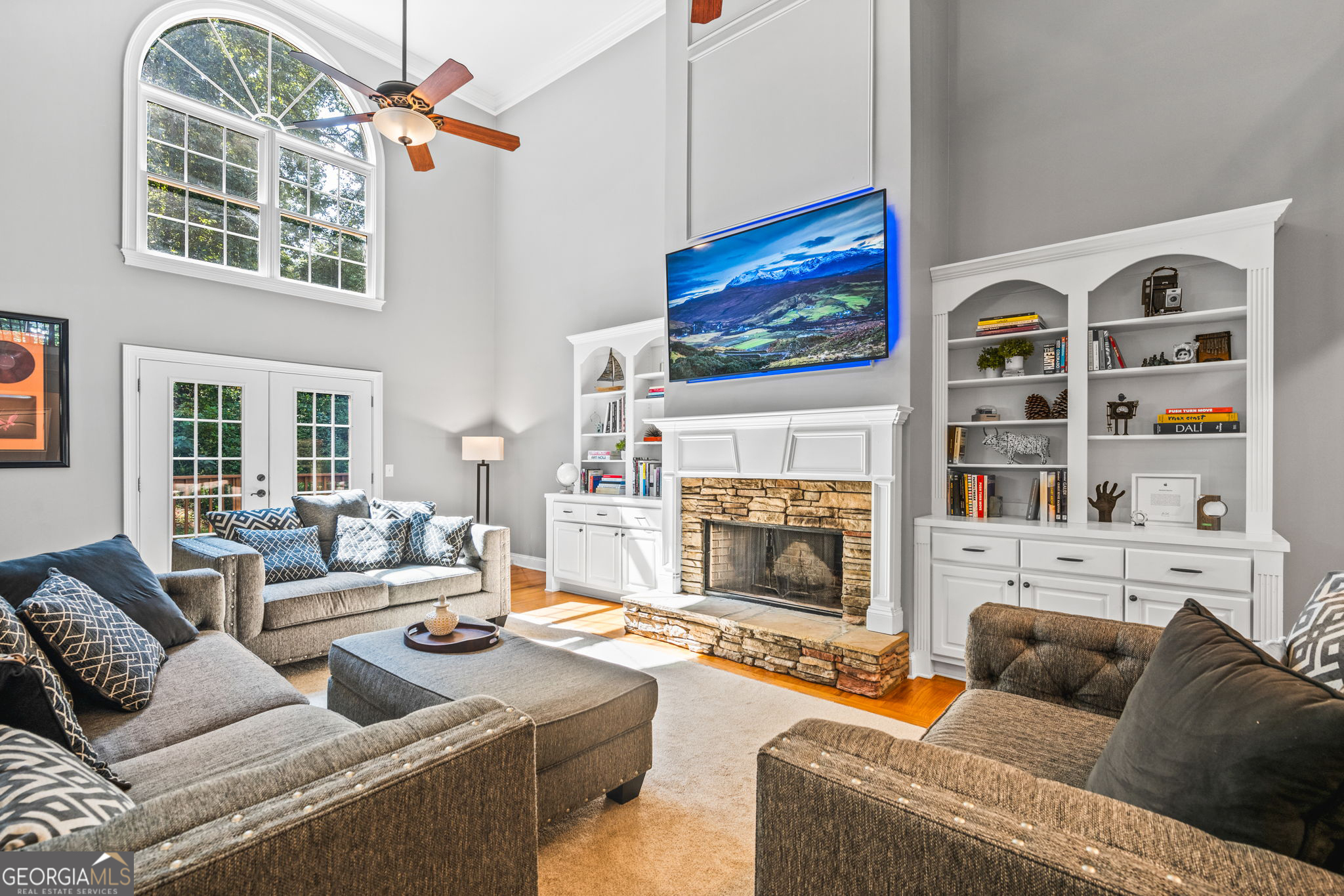 Kingston Square - Residential