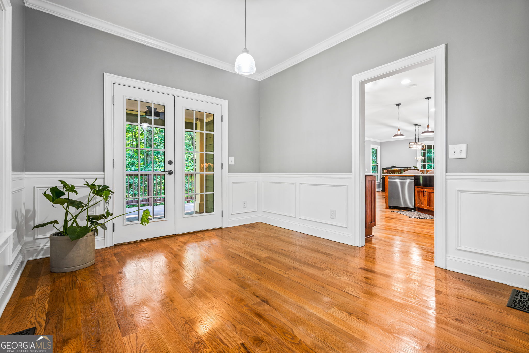 Kingston Square - Residential