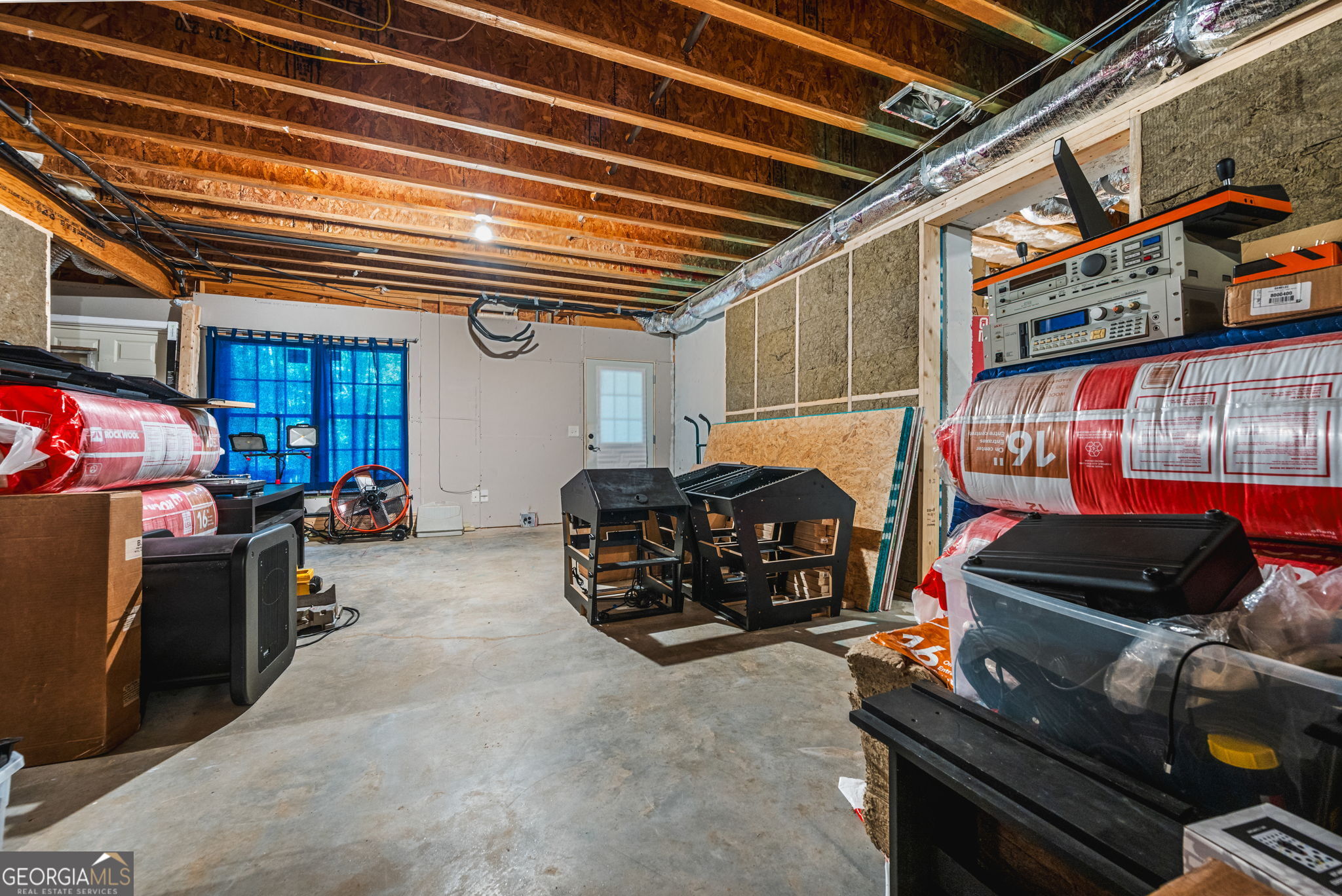 Kingston Square - Residential