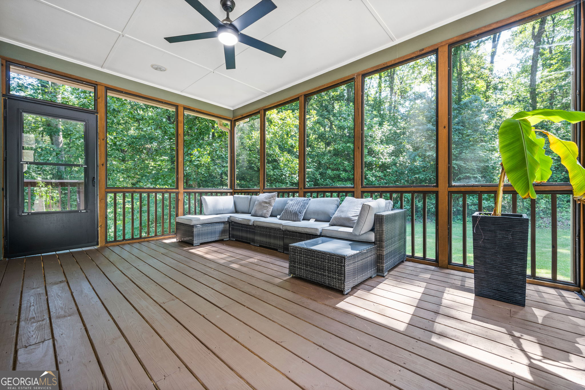 Kingston Square - Residential