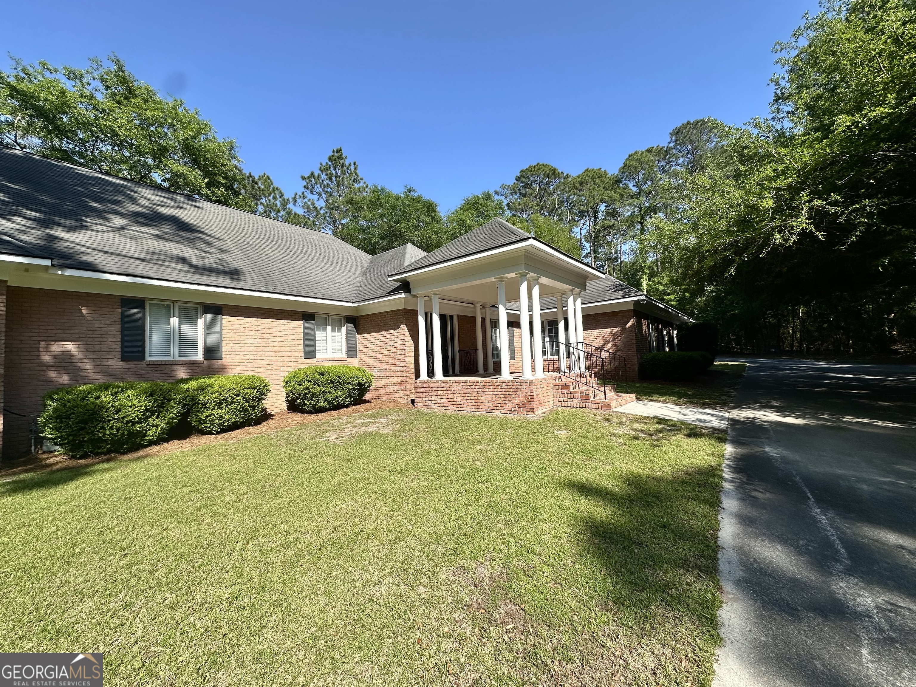 Listing image 6