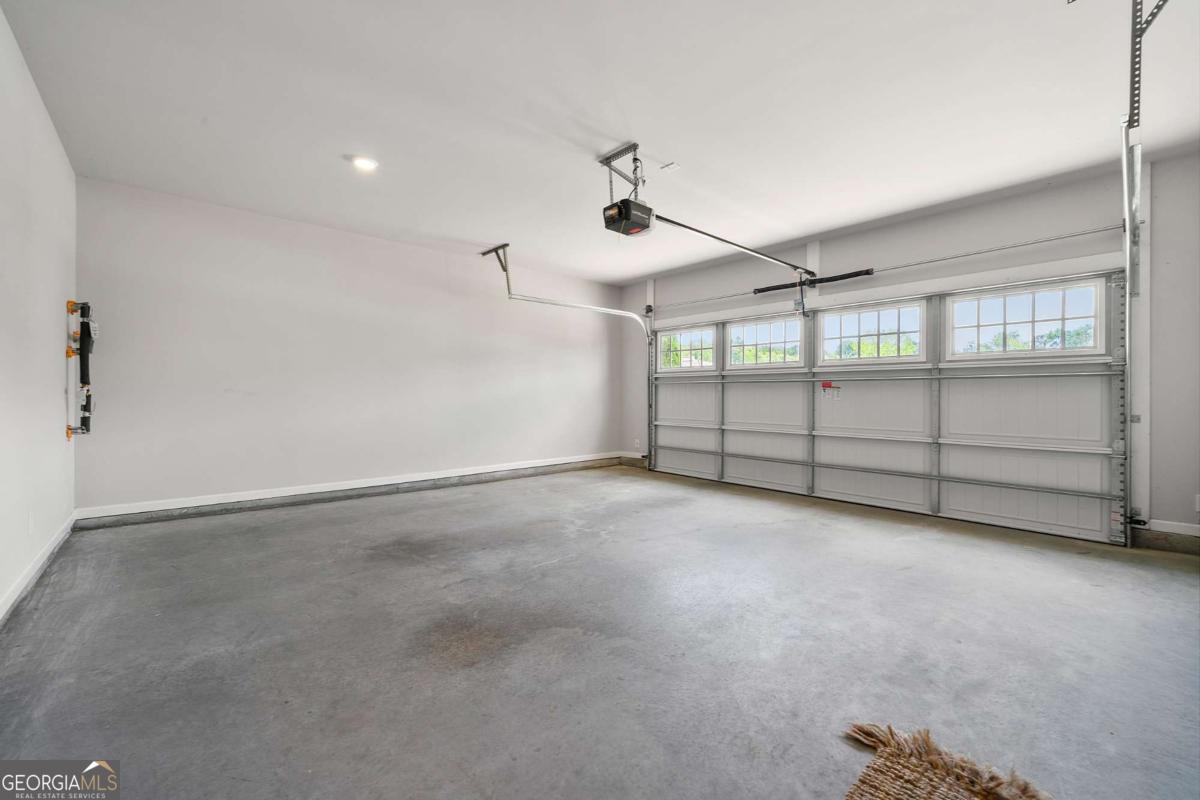 Newnan, Georgia 30265, United States, 4 Bedrooms Bedrooms, ,4 BathroomsBathrooms,Residential,Active,130926