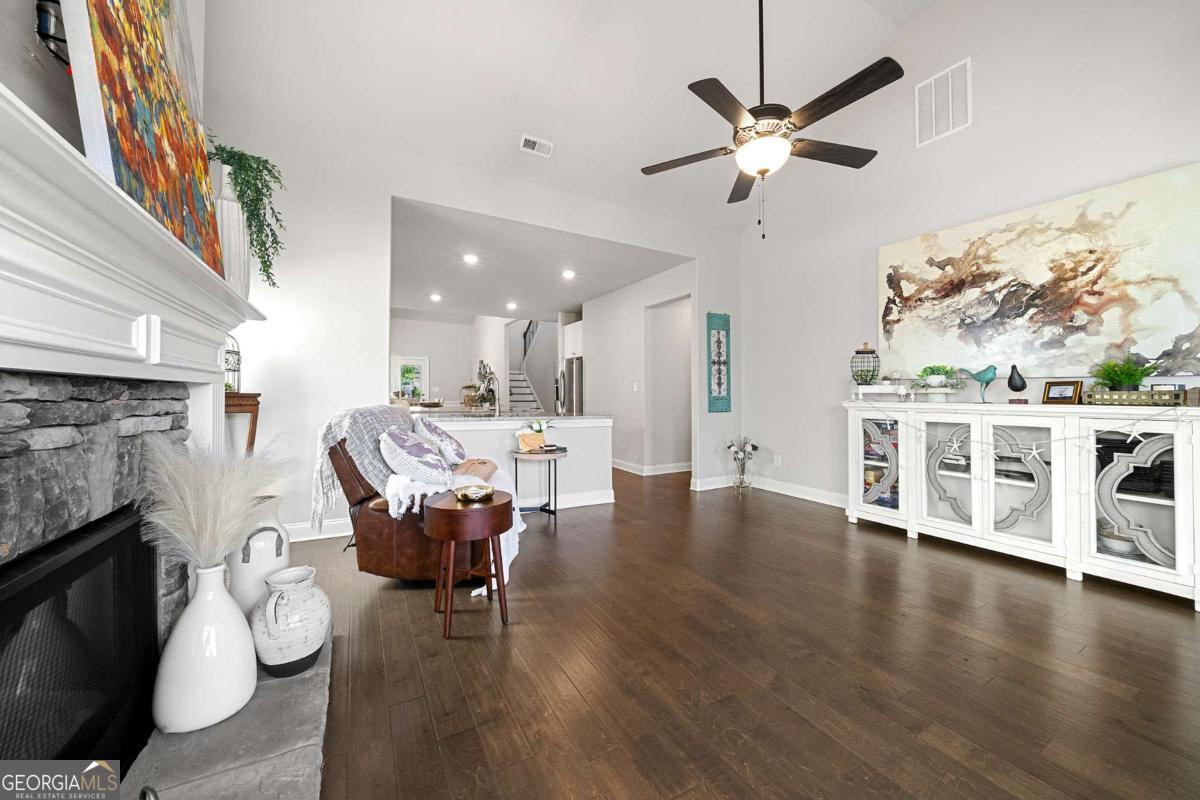 Newnan, Georgia 30265, United States, 4 Bedrooms Bedrooms, ,4 BathroomsBathrooms,Residential,Active,130926