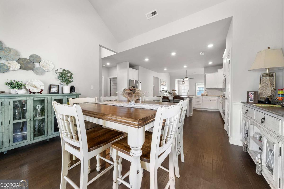 Newnan, Georgia 30265, United States, 4 Bedrooms Bedrooms, ,4 BathroomsBathrooms,Residential,Active,130926