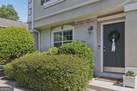 Photo of 6900 Roswell Road #F1, Atlanta, GA 30328 (MLS # 10765095)