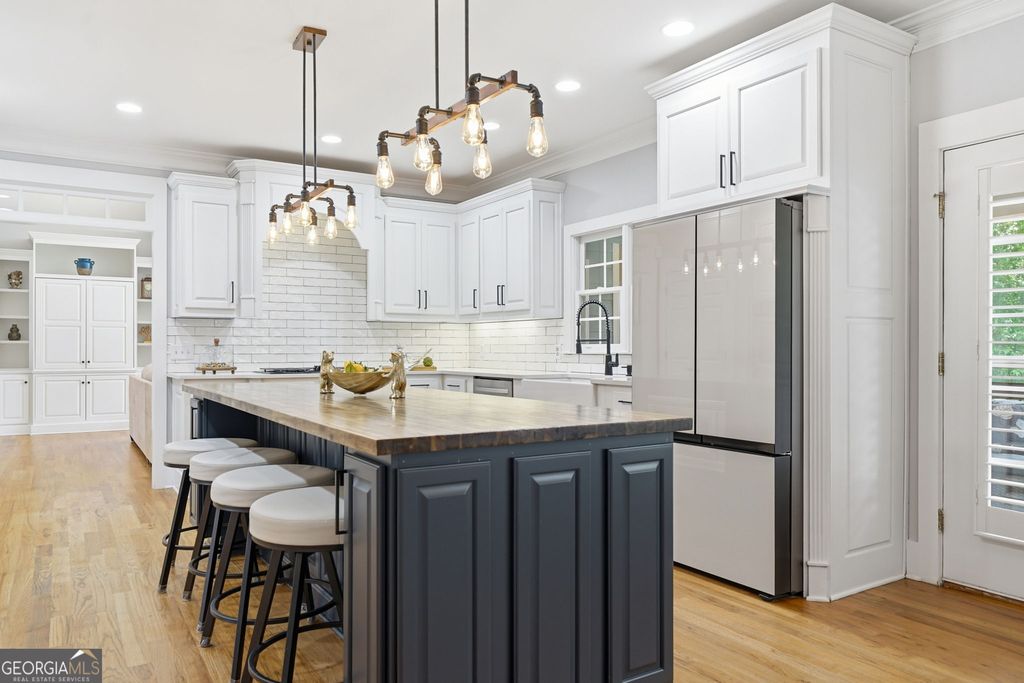Photo of 401 Maple Ridge Court, Cumming, GA 30028 (MLS # 10812519)