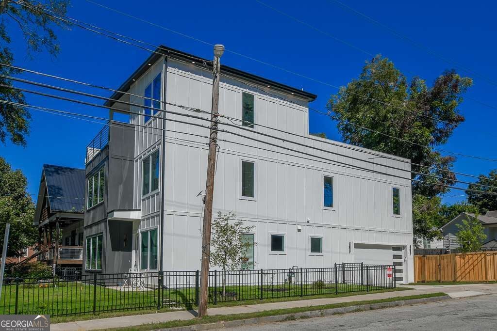 1064 Mcdaniel ST SW
