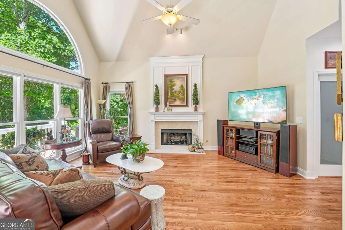 6025 Princeton TRCE