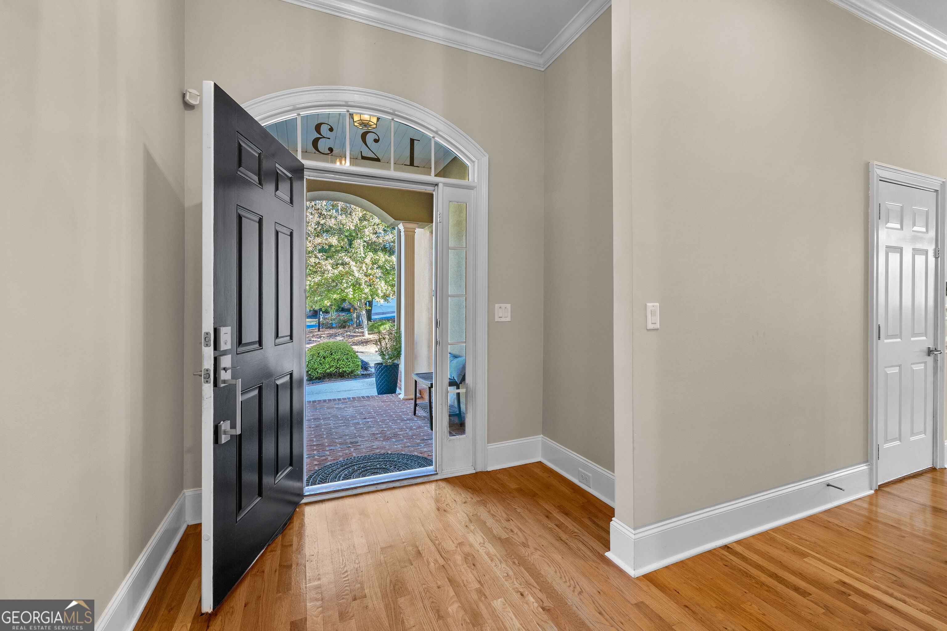 123 Crown CT