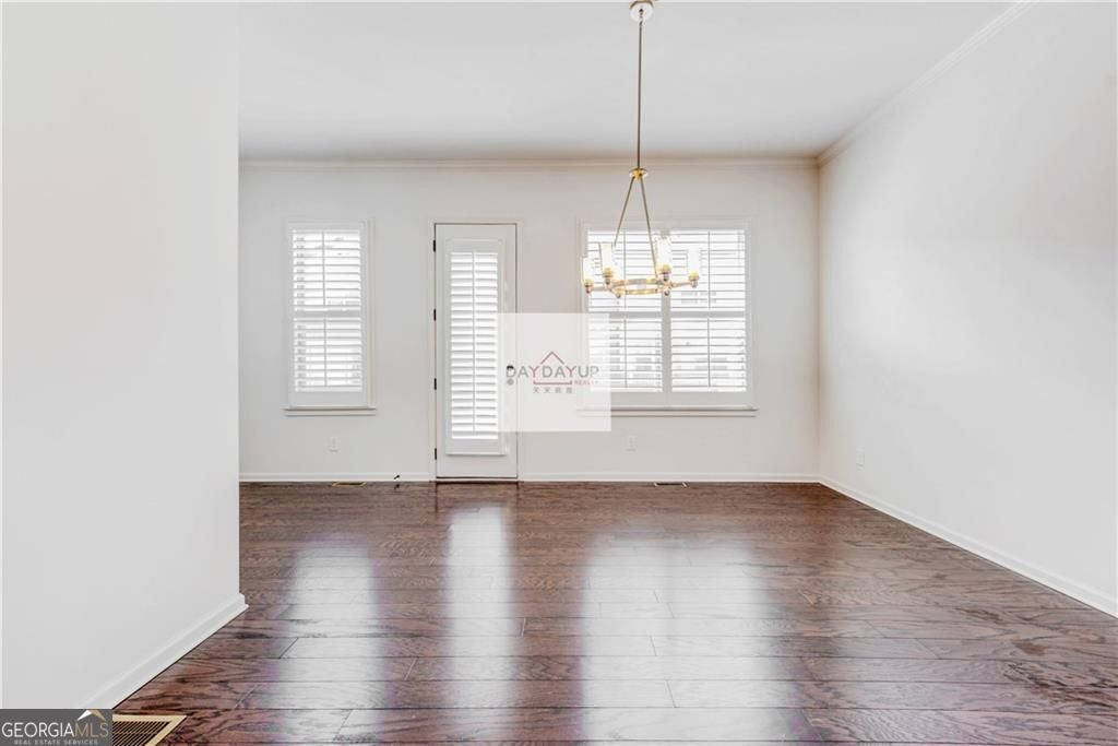 Photo of 16 Lochurst Lane, Roswell, GA 30076 (MLS # 10806182)