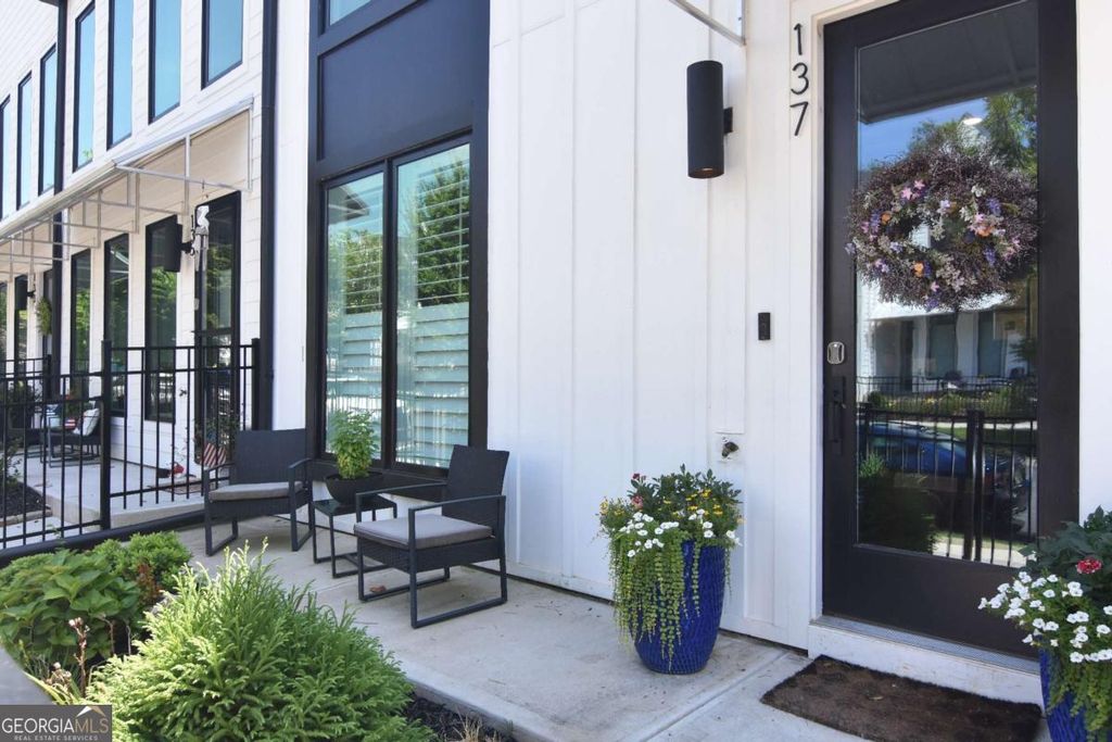 Photo of 137 Pearl Street, Woodstock, GA 30188 (MLS # 10712956)