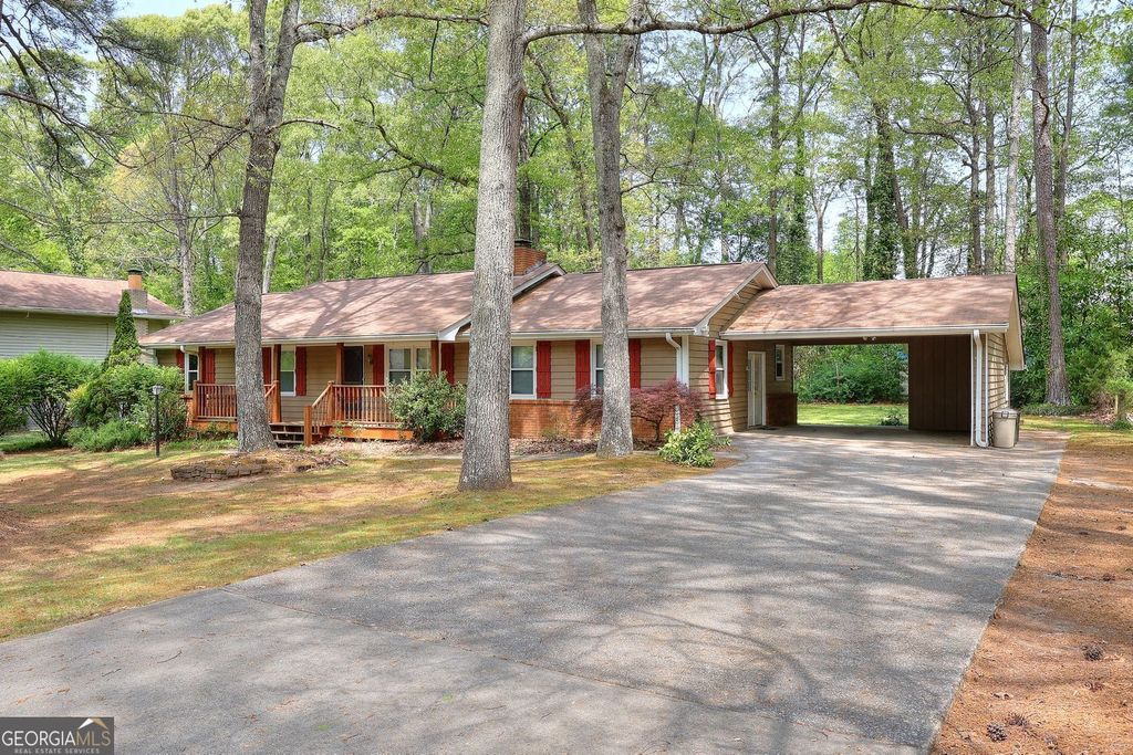 Photo of 2439 Ellis Court, Snellville, GA 30078 (MLS # 10728408)