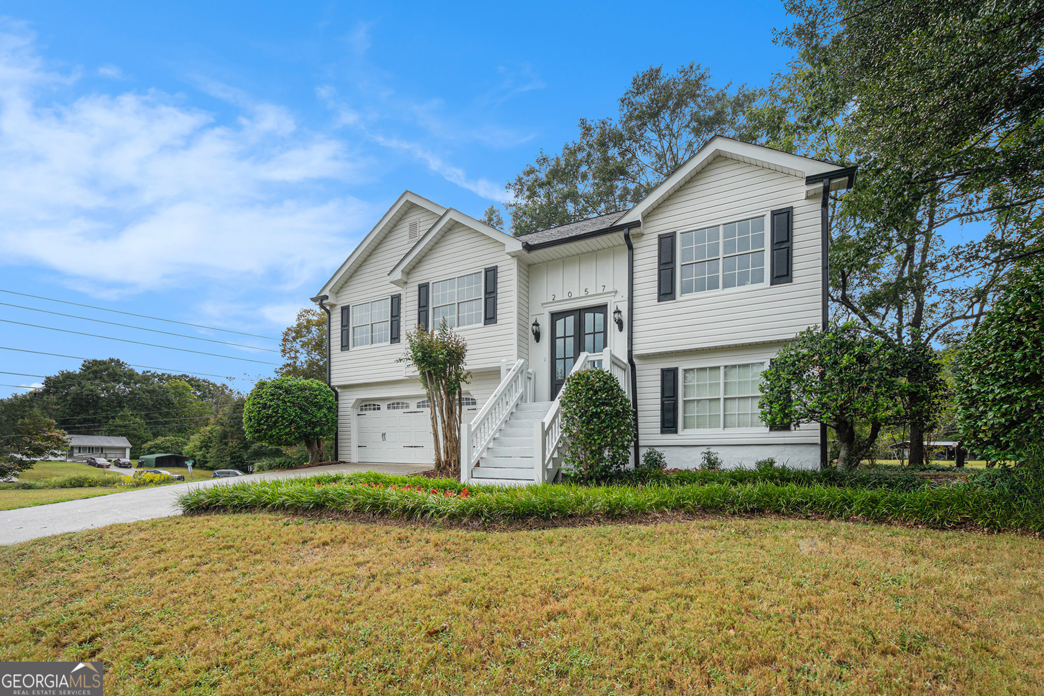 2057 Blackberry LN
