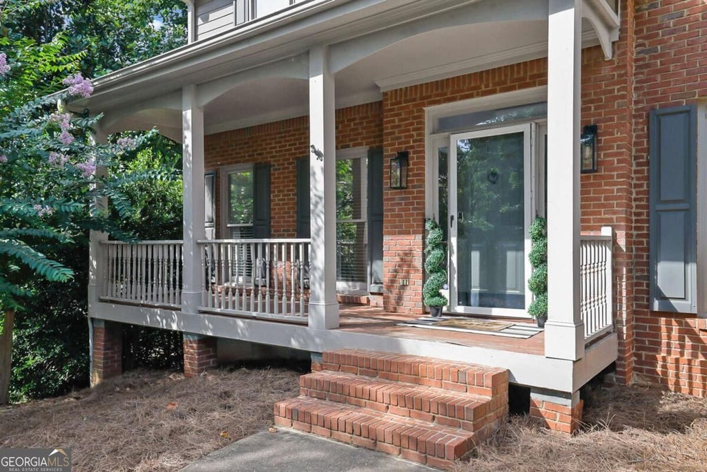 Photo of 2015 Crossover Drive, Cumming, GA 30040 (MLS # 10848719)