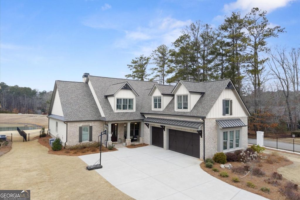 Photo of 3809 Cochran Lake Road, Marietta, GA 30062 (MLS # 10691026)