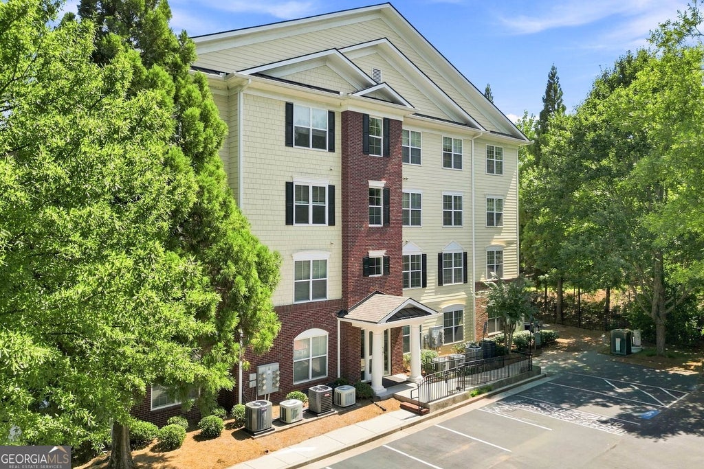 Photo of 1955 Nocturne Drive #3201, Alpharetta, GA 30009 (MLS # 10831685)