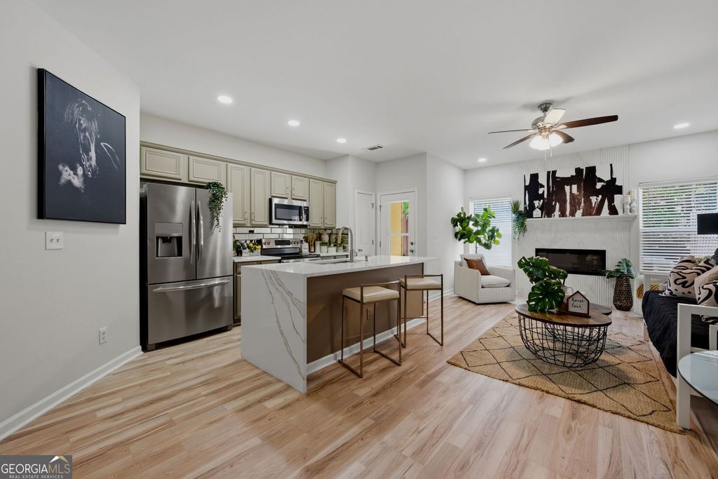 Photo of 2871 Ridgeview Drive SW, Atlanta, GA 30331 (MLS # 10767555)