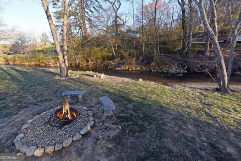 A home in Blairsville