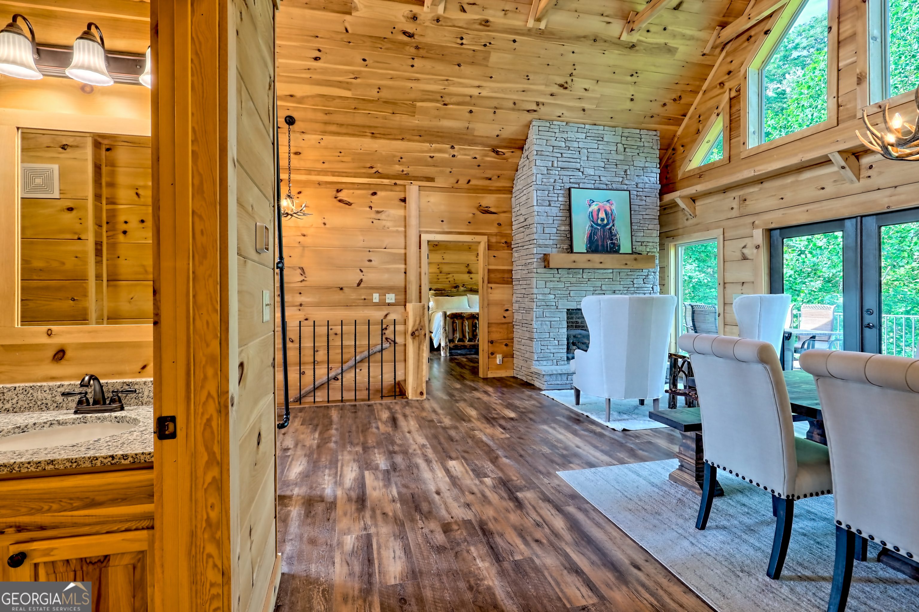 Clarkesville, Georgia 30523, United States, 4 Bedrooms Bedrooms, ,3 BathroomsBathrooms,Residential,Active,156246