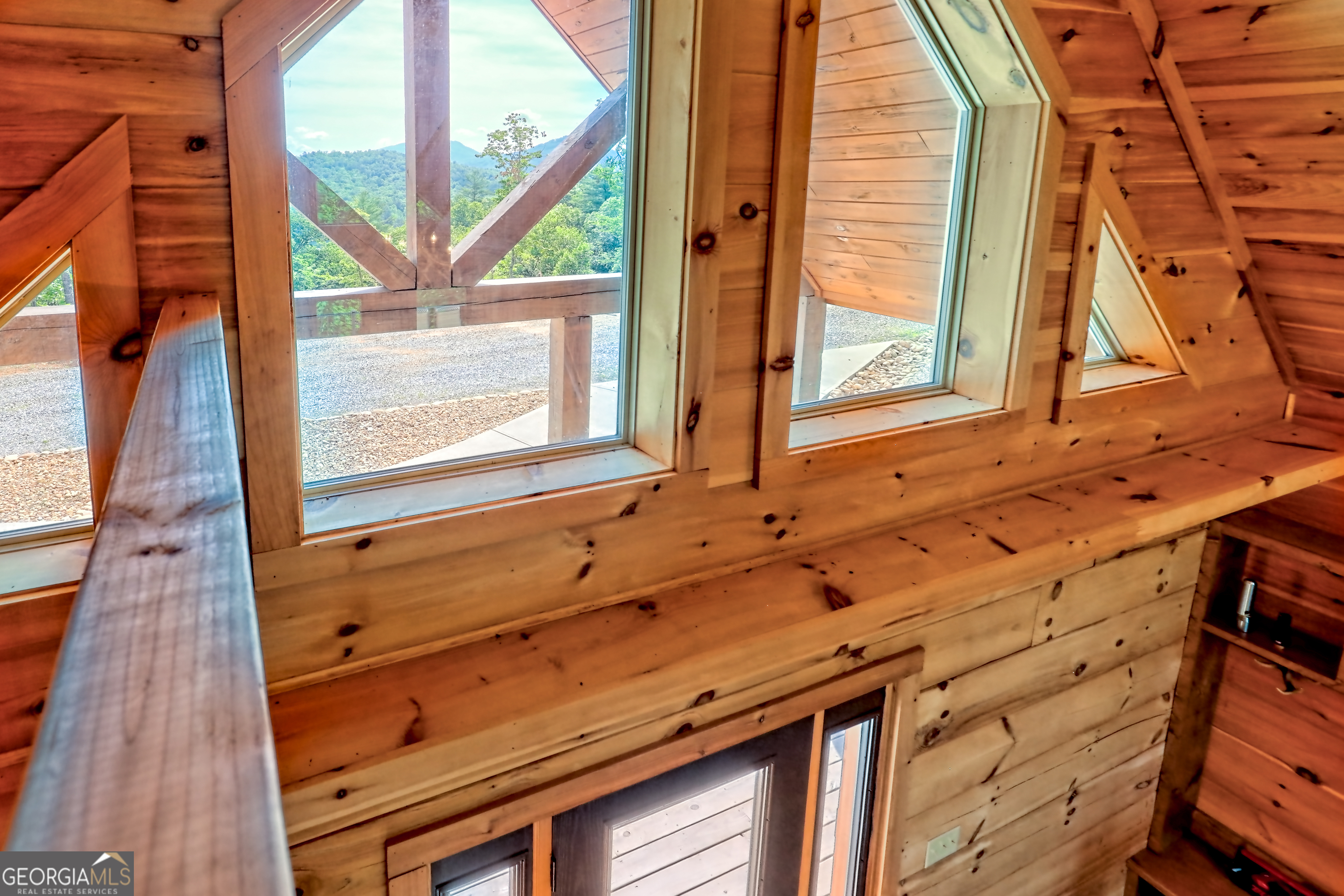 Clarkesville, Georgia 30523, United States, 4 Bedrooms Bedrooms, ,3 BathroomsBathrooms,Residential,Active,156246