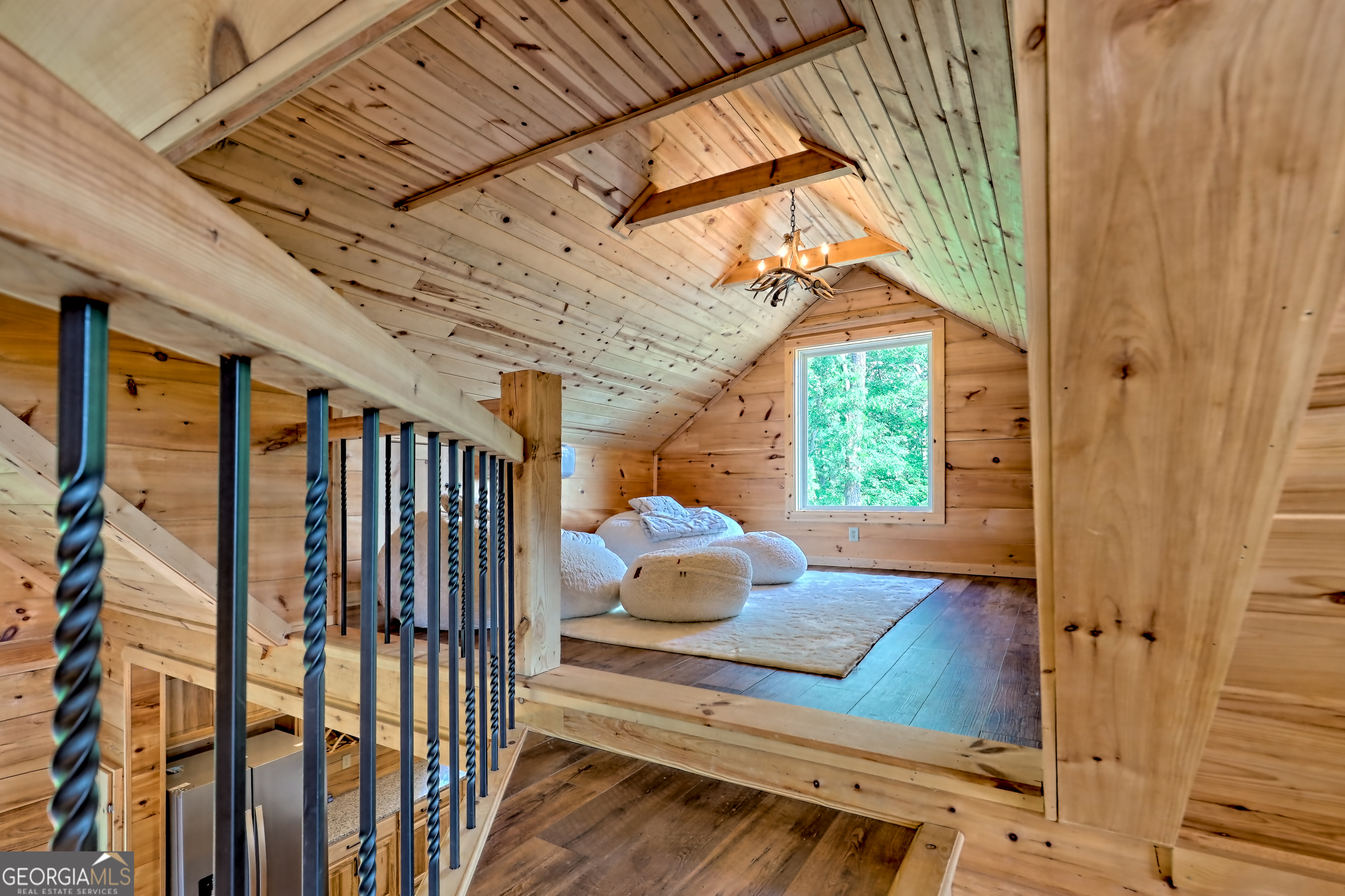 Clarkesville, Georgia 30523, United States, 4 Bedrooms Bedrooms, ,3 BathroomsBathrooms,Residential,Active,156246