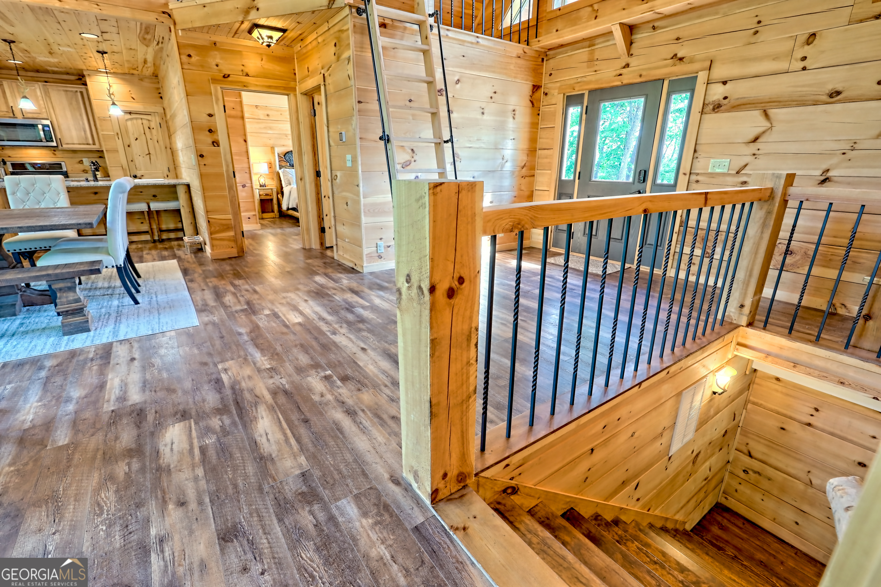 Clarkesville, Georgia 30523, United States, 4 Bedrooms Bedrooms, ,3 BathroomsBathrooms,Residential,Active,156246