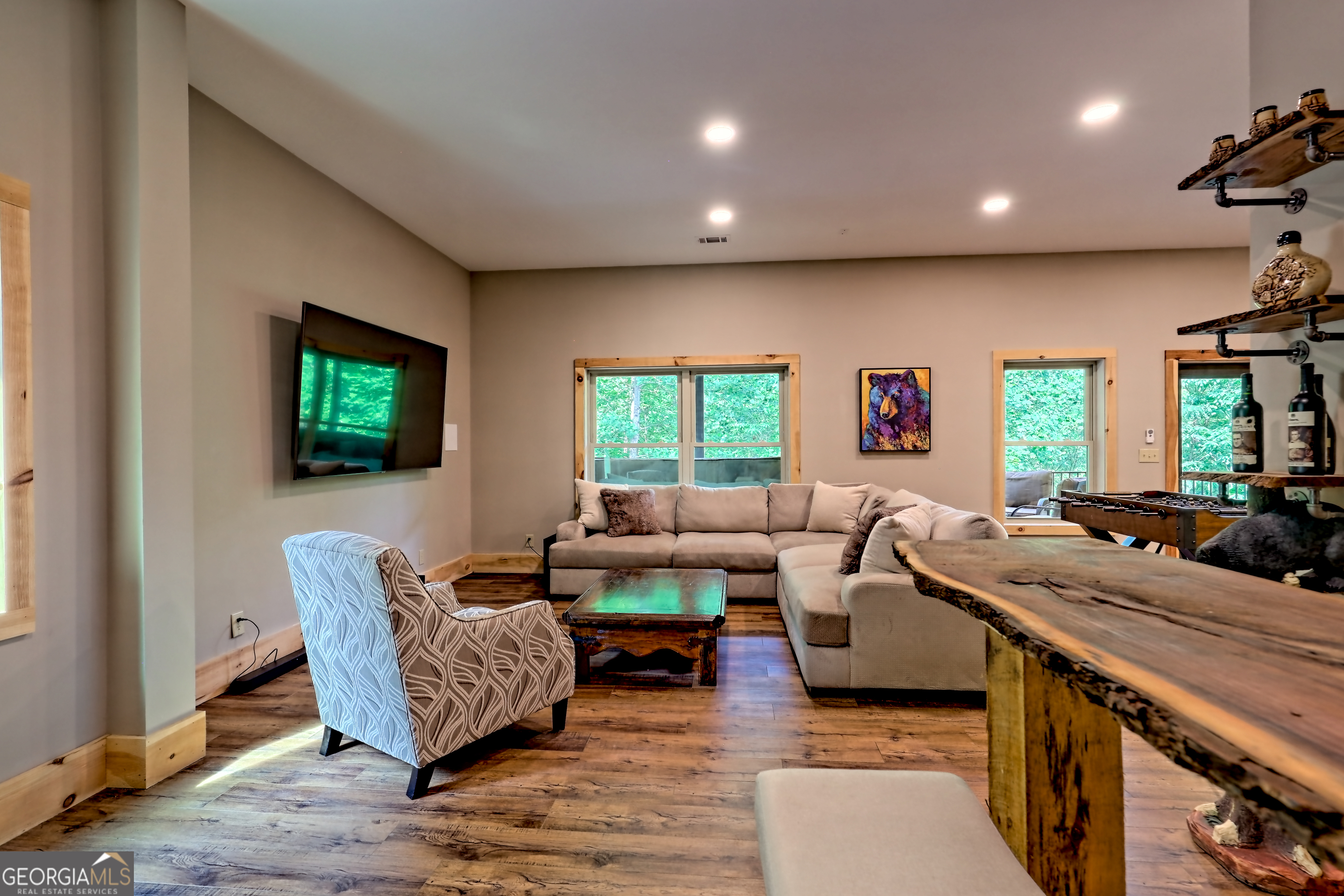 Clarkesville, Georgia 30523, United States, 4 Bedrooms Bedrooms, ,3 BathroomsBathrooms,Residential,Active,156246