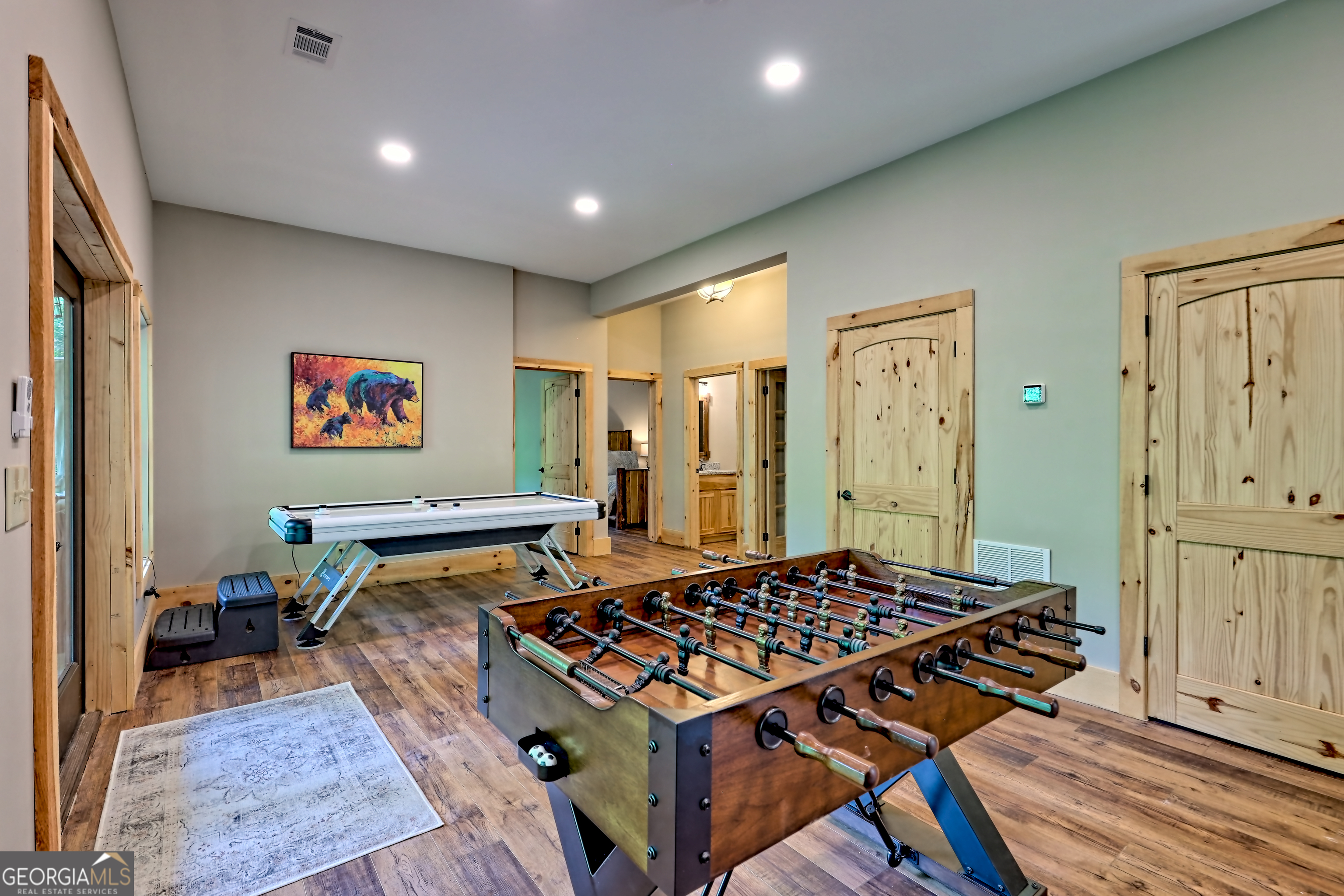 Clarkesville, Georgia 30523, United States, 4 Bedrooms Bedrooms, ,3 BathroomsBathrooms,Residential,Active,156246