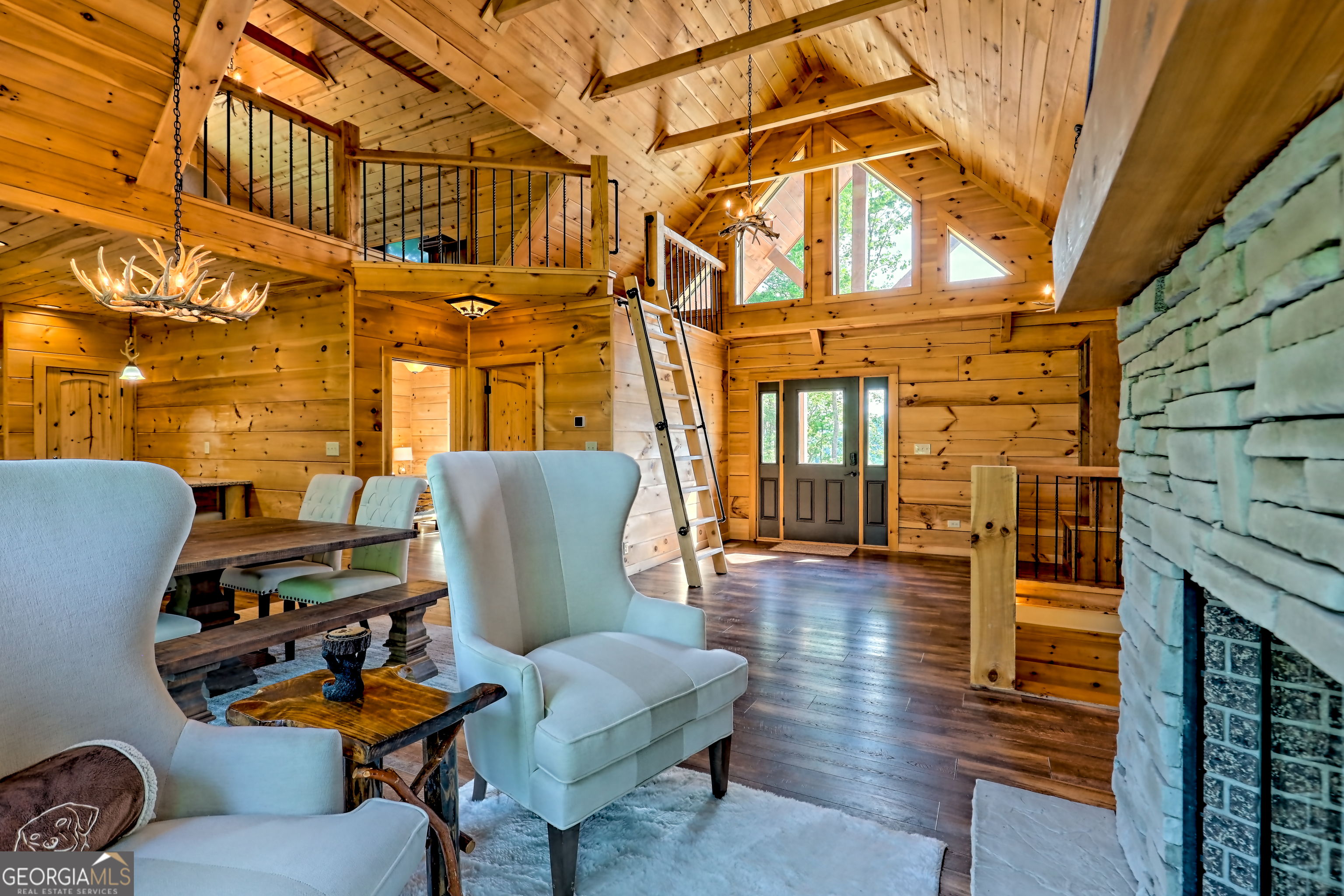 Clarkesville, Georgia 30523, United States, 4 Bedrooms Bedrooms, ,3 BathroomsBathrooms,Residential,Active,156246