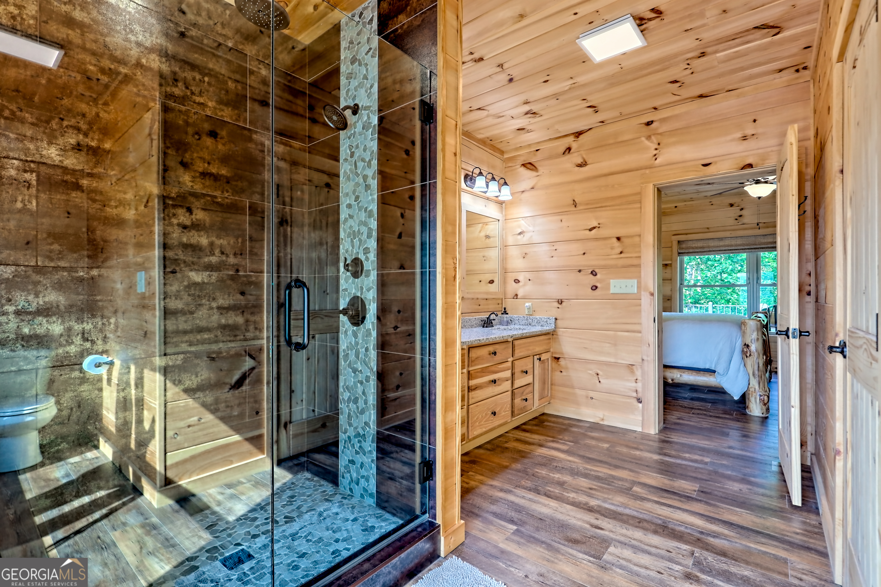 Clarkesville, Georgia 30523, United States, 4 Bedrooms Bedrooms, ,3 BathroomsBathrooms,Residential,Active,156246