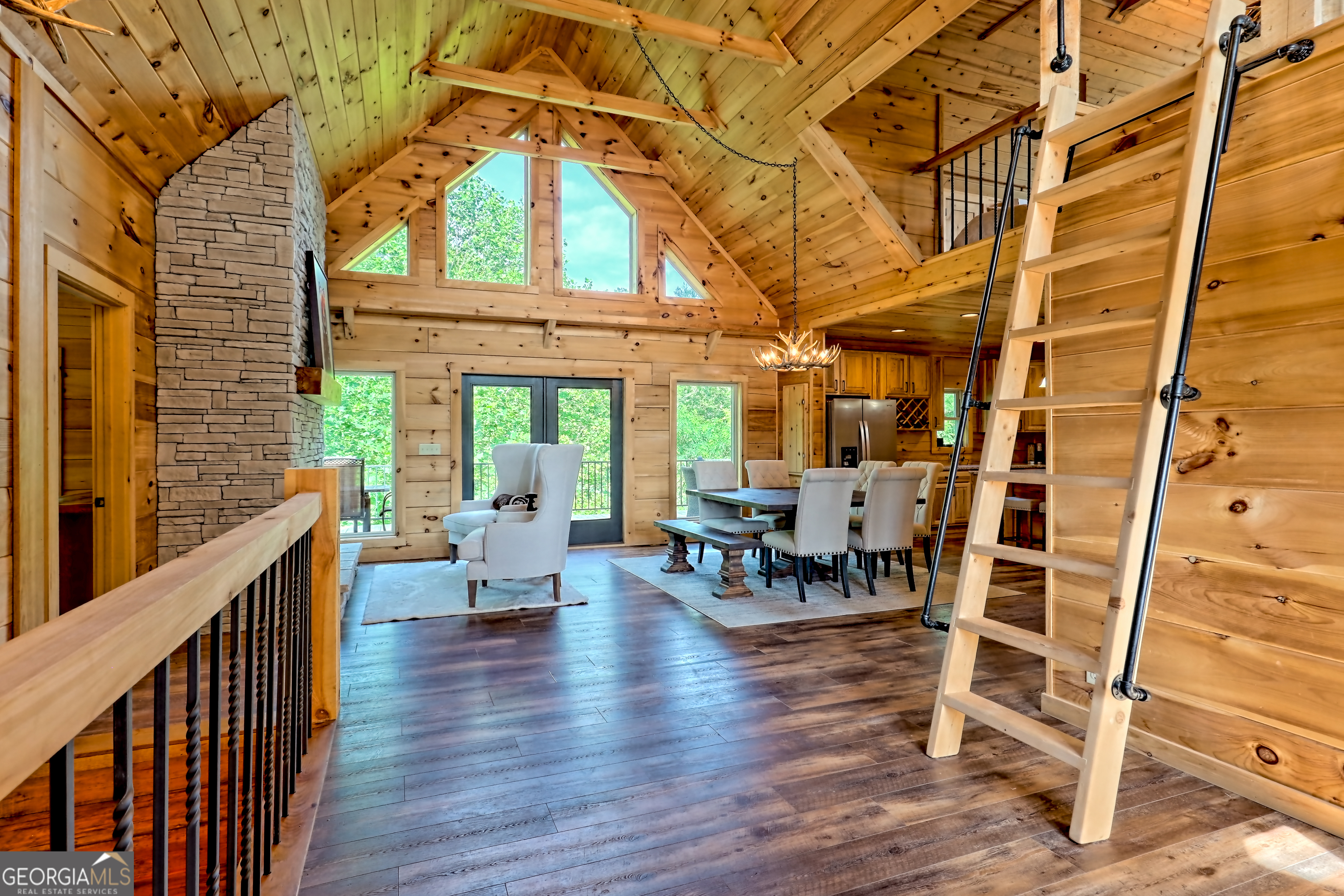 Clarkesville, Georgia 30523, United States, 4 Bedrooms Bedrooms, ,3 BathroomsBathrooms,Residential,Active,156246