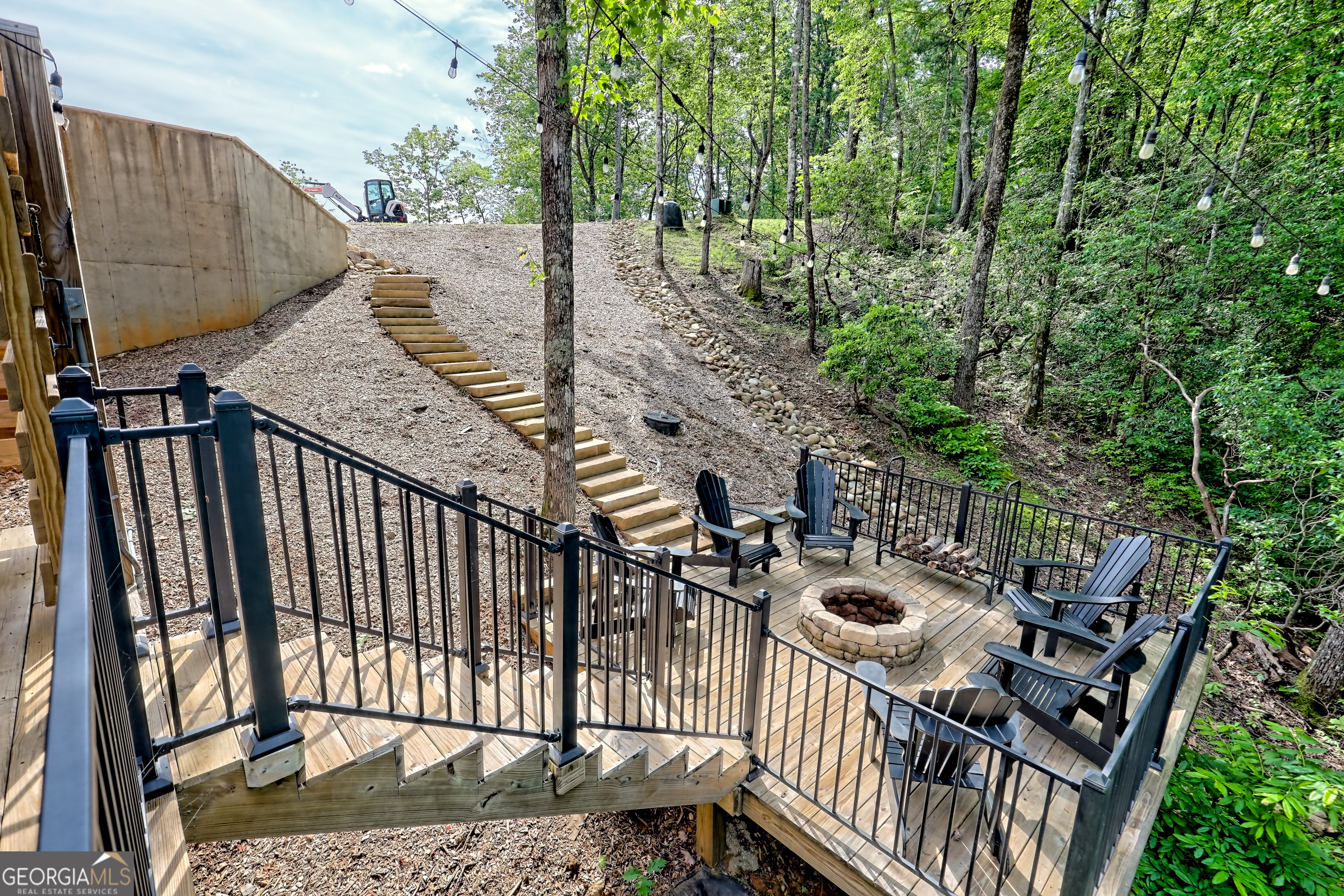 Clarkesville, Georgia 30523, United States, 4 Bedrooms Bedrooms, ,3 BathroomsBathrooms,Residential,Active,156246