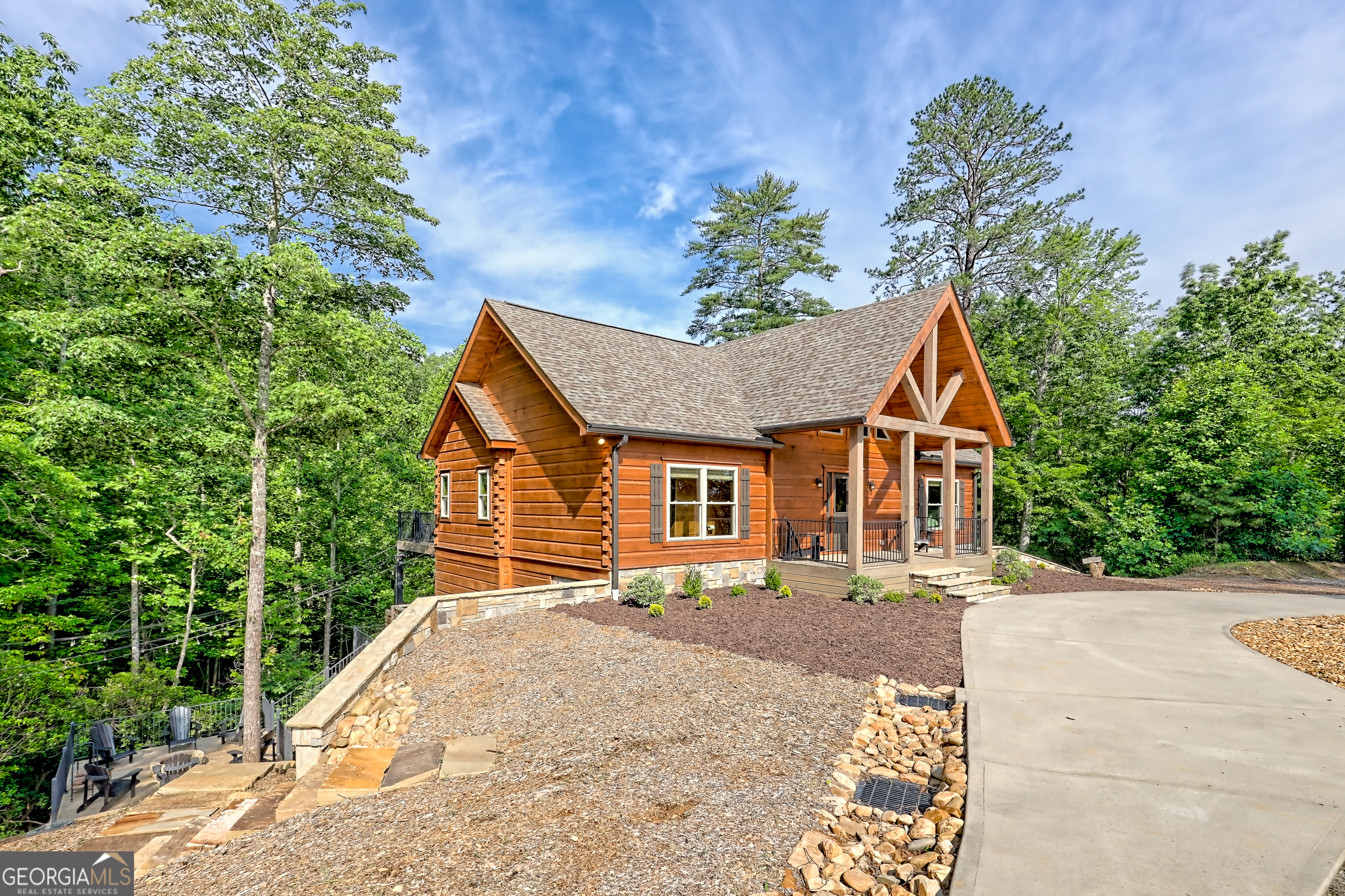 Clarkesville, Georgia 30523, United States, 4 Bedrooms Bedrooms, ,3 BathroomsBathrooms,Residential,Active,156246