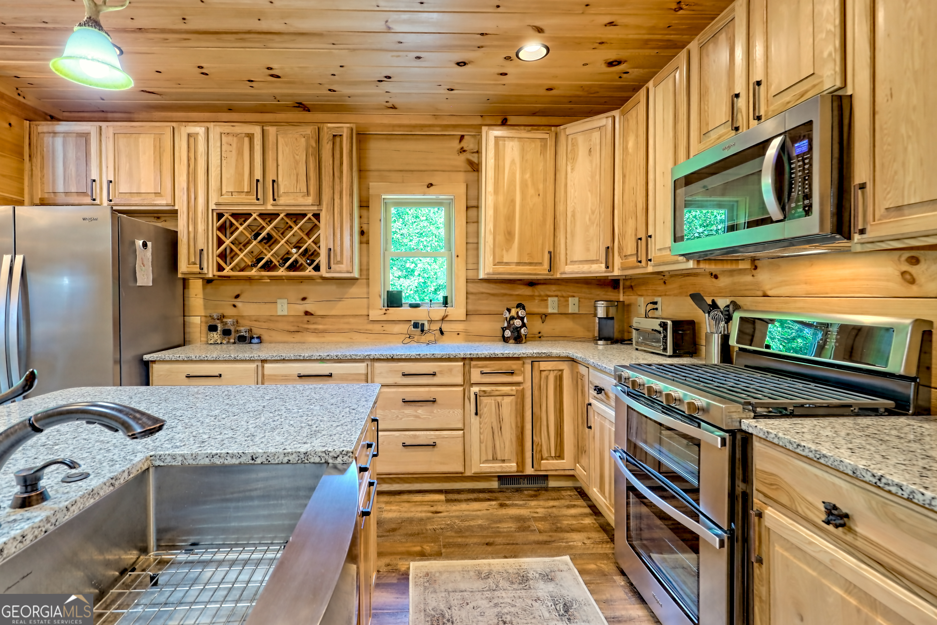 Clarkesville, Georgia 30523, United States, 4 Bedrooms Bedrooms, ,3 BathroomsBathrooms,Residential,Active,156246