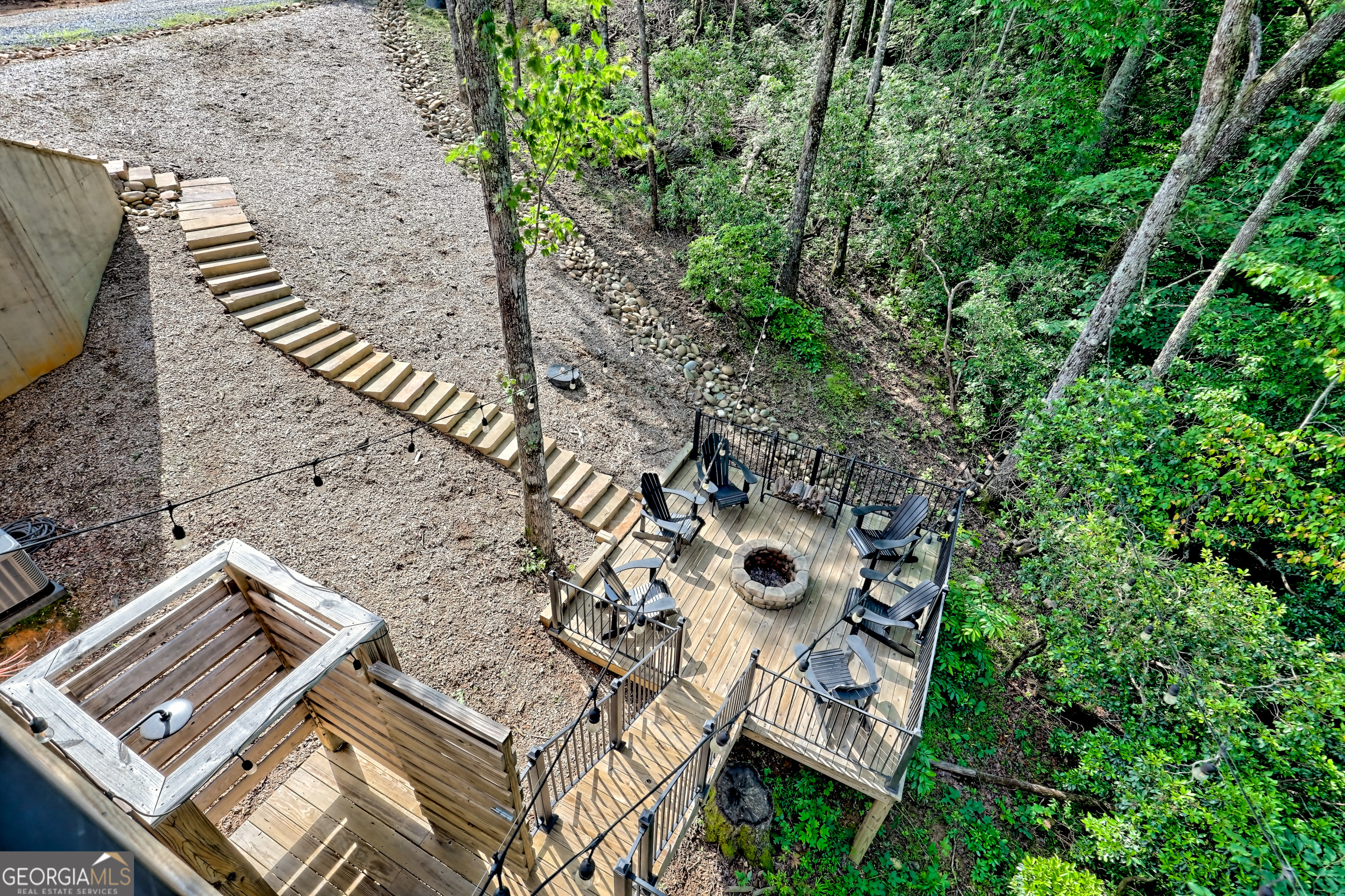 Clarkesville, Georgia 30523, United States, 4 Bedrooms Bedrooms, ,3 BathroomsBathrooms,Residential,Active,156246