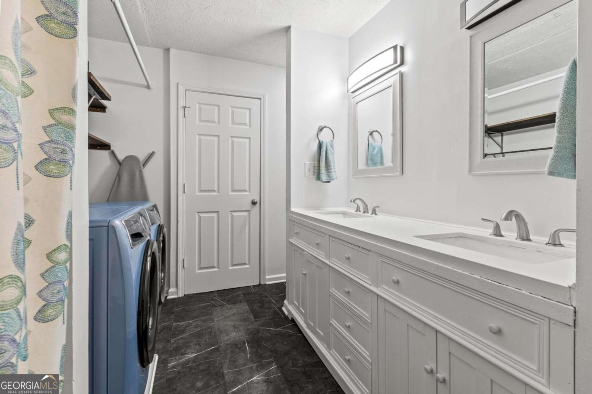 Eagle Creek Shores - Residential