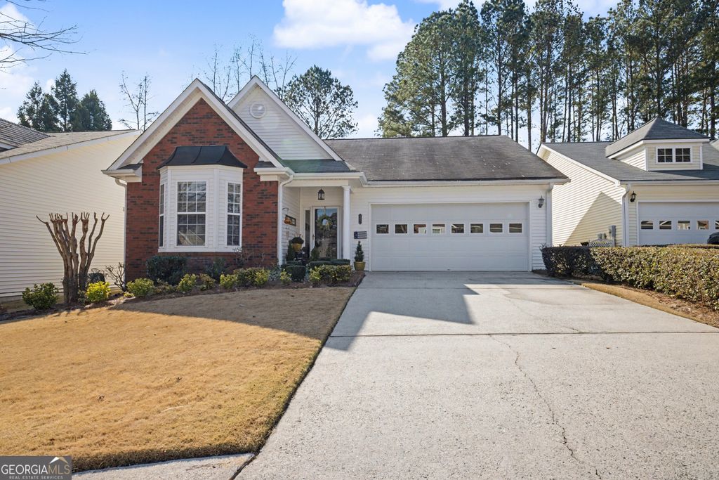 Photo of 28 Vista Bella Way, Newnan, GA 30265 (MLS # 10773114)