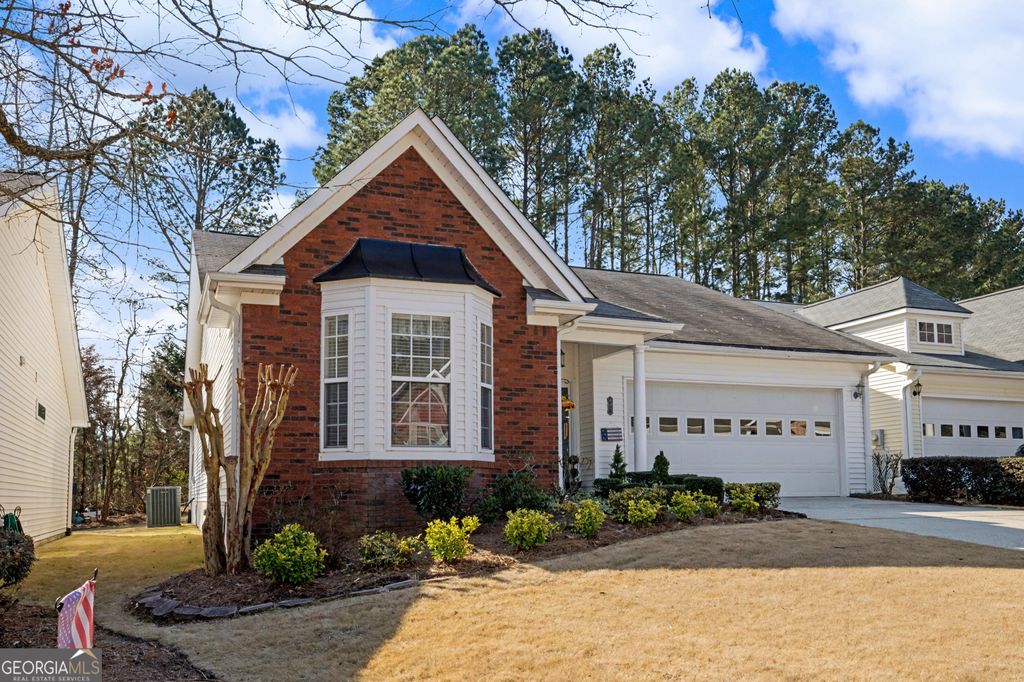 Photo of 28 Vista Bella Way, Newnan, GA 30265 (MLS # 10773114)