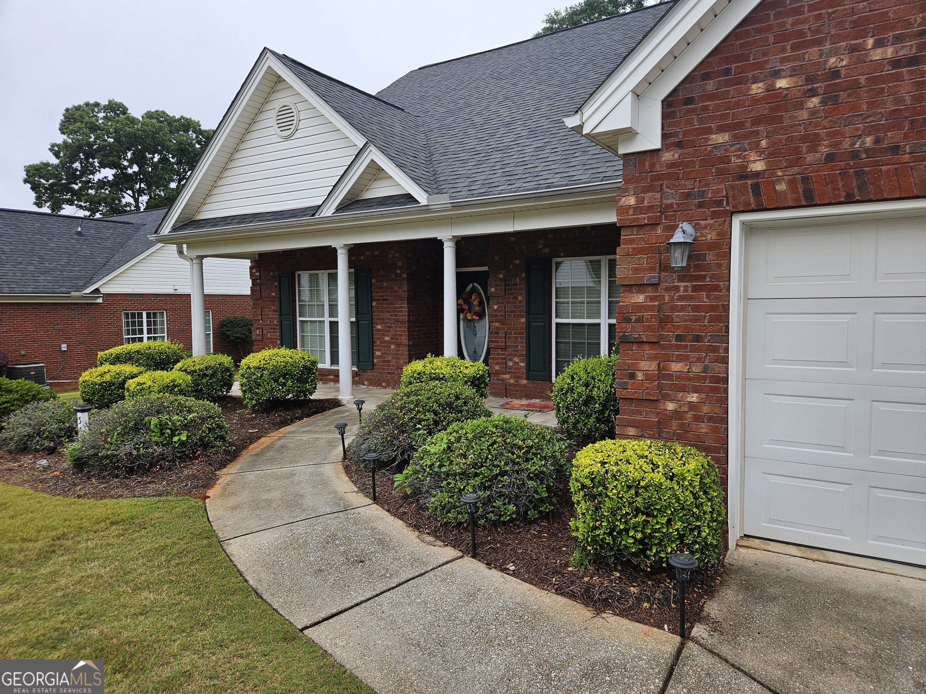 360 Crossroads DR
