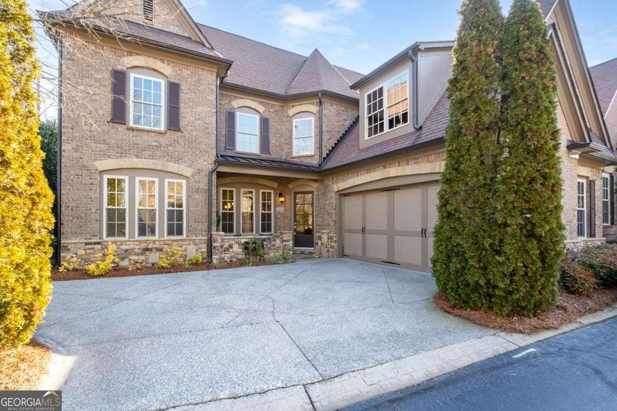 4650 Woodlawn Gates LN NE