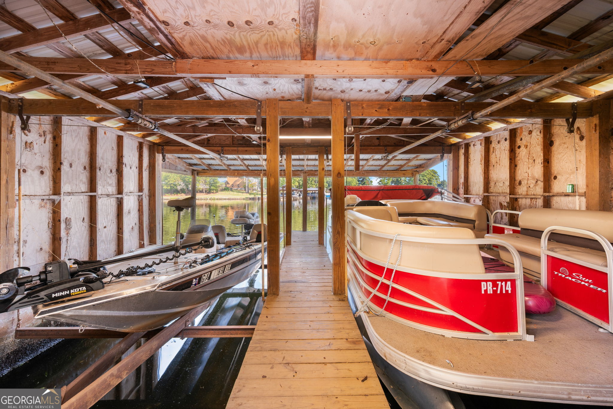 124 River North RD SE