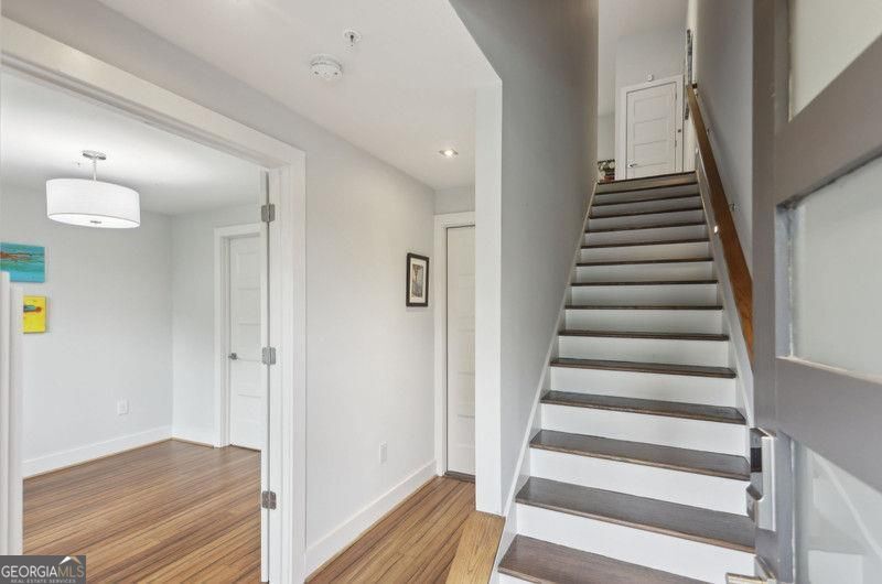 Atlanta, Georgia 30307, United States, 3 Bedrooms Bedrooms, ,4 BathroomsBathrooms,Residential,Active,130438