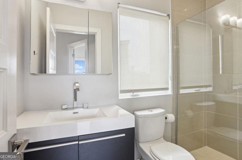 Atlanta, Georgia 30307, United States, 3 Bedrooms Bedrooms, ,4 BathroomsBathrooms,Residential,Active,130438