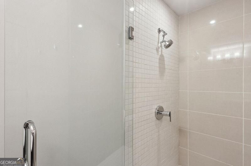 Atlanta, Georgia 30307, United States, 3 Bedrooms Bedrooms, ,4 BathroomsBathrooms,Residential,Active,130438