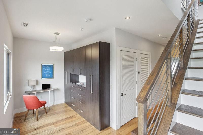 Atlanta, Georgia 30307, United States, 3 Bedrooms Bedrooms, ,4 BathroomsBathrooms,Residential,Active,130438