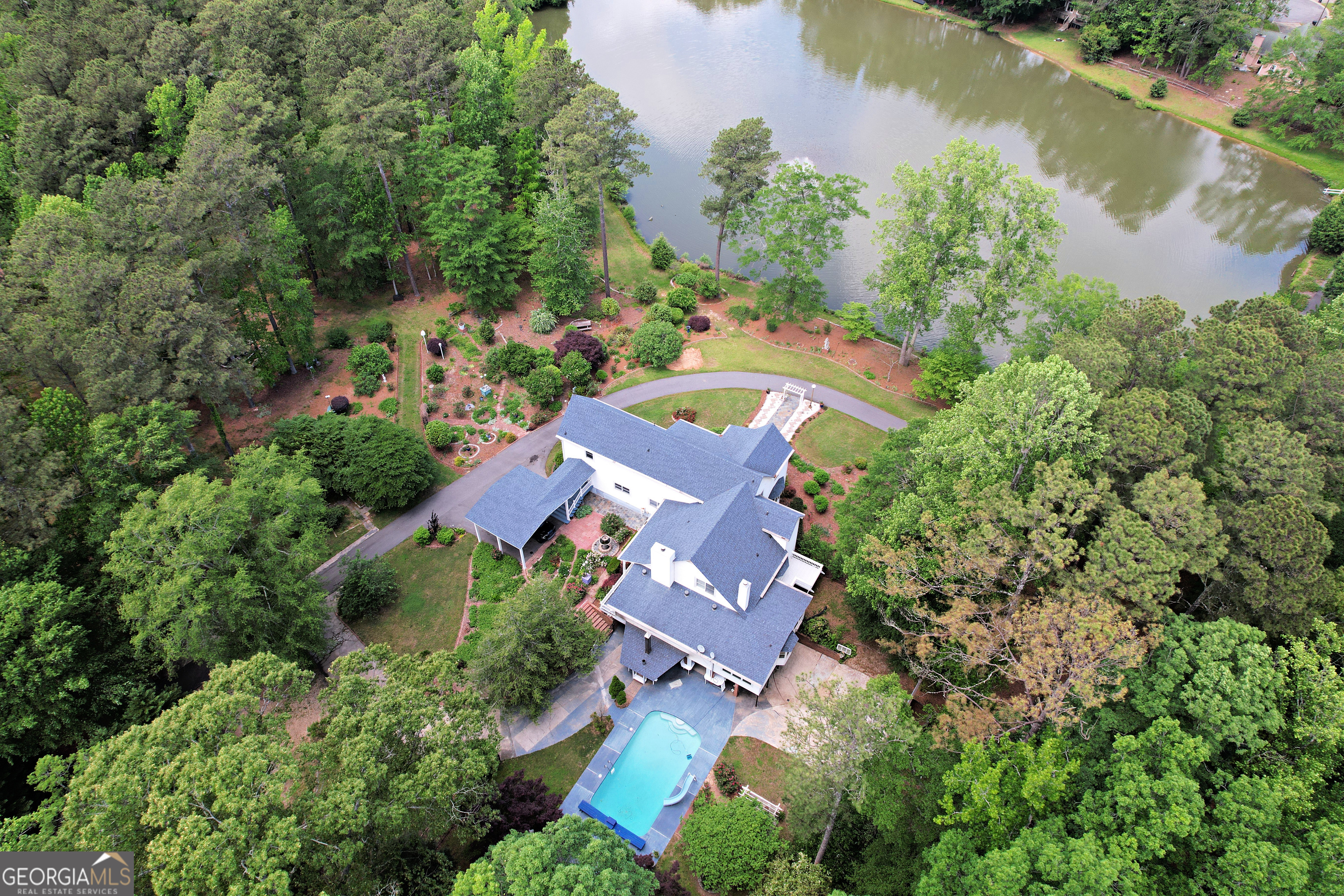 3109 Country Lake DR