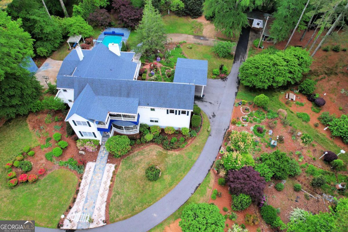 3109 Country Lake DR