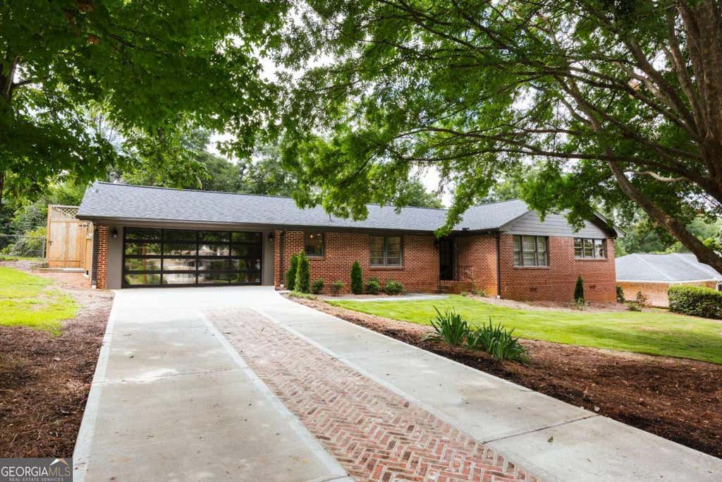 Photo of 339 Beechwood Drive, Athens, GA 30606 (MLS # 10807000)